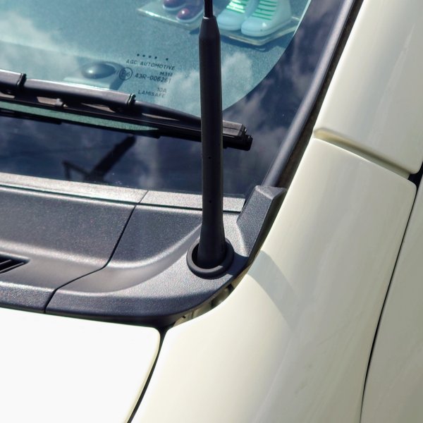 画像3: ハイエースナローボディー用★ショート★USアンテナキット (3)